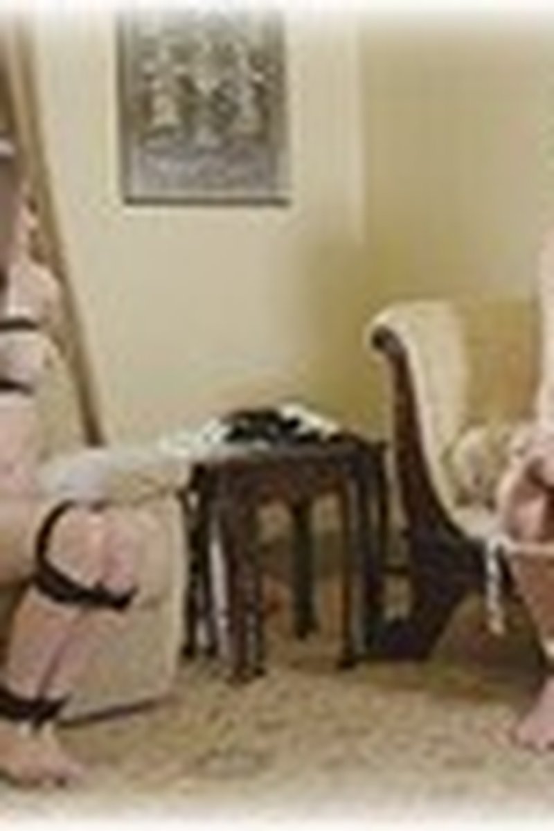 Archive: Escapology Students' Drinking Game - Screenshot 1 of 4 - Blindfold