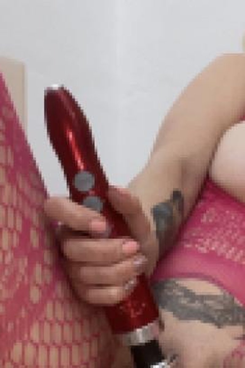 Real Shaking Orgasm - Screenshot 1 of 4 - Bodystocking