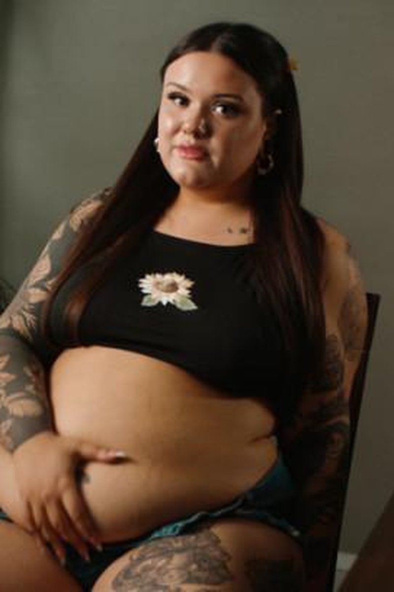 Purposefully Piggy - Screenshot 1 of 4 - BBW