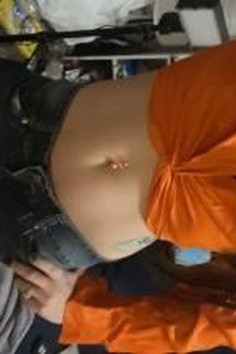 Full Frontal Nude - Screenshot 1 of 4 - Amateur