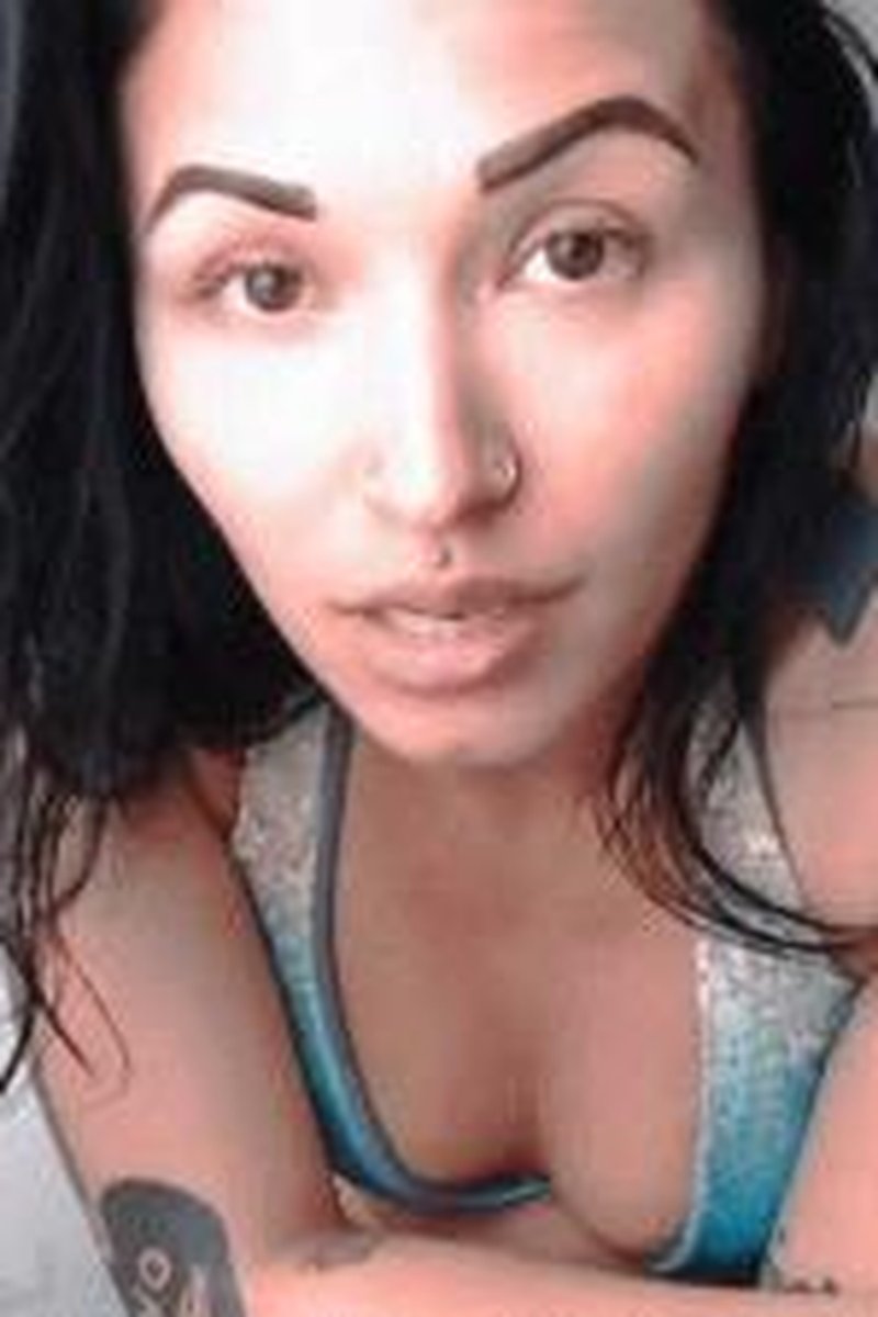 Bikini Hunter - Screenshot 1 of 4 - Asian