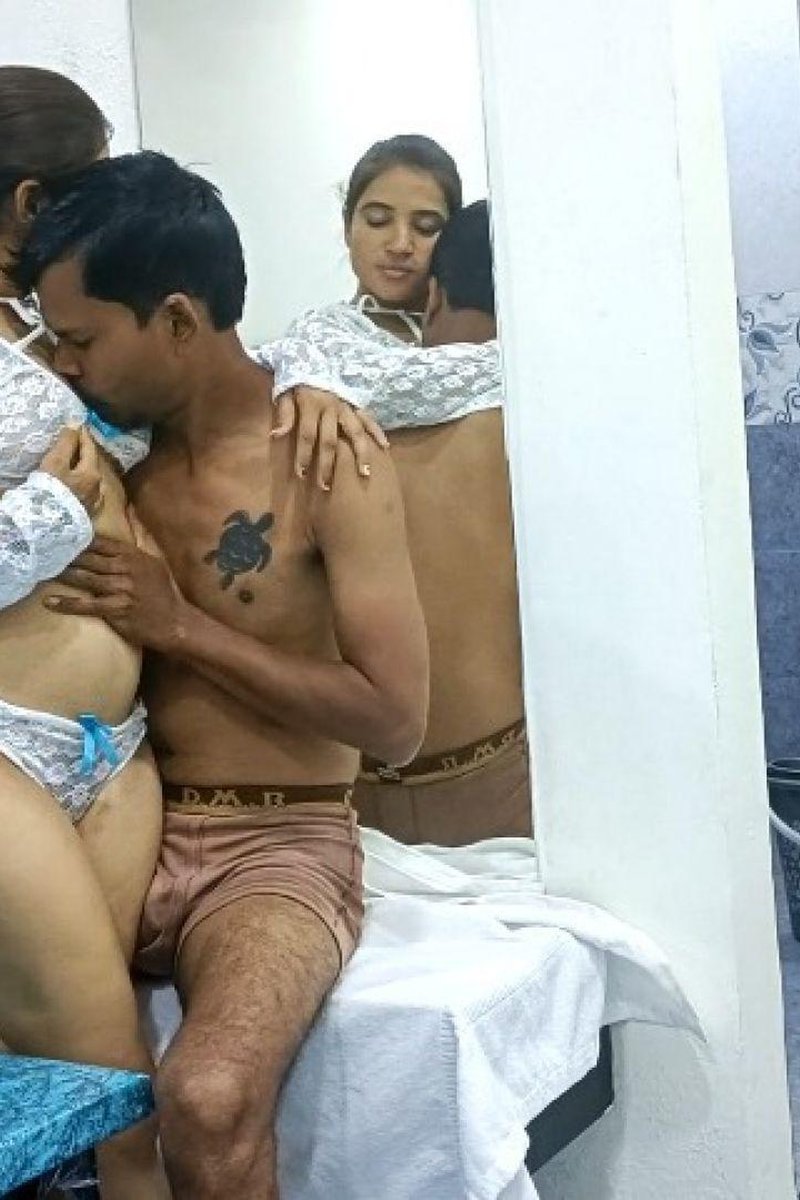 TP-manyvidsindiankaminibhabhi-romantic-real-indian-couple-sex-with-love
