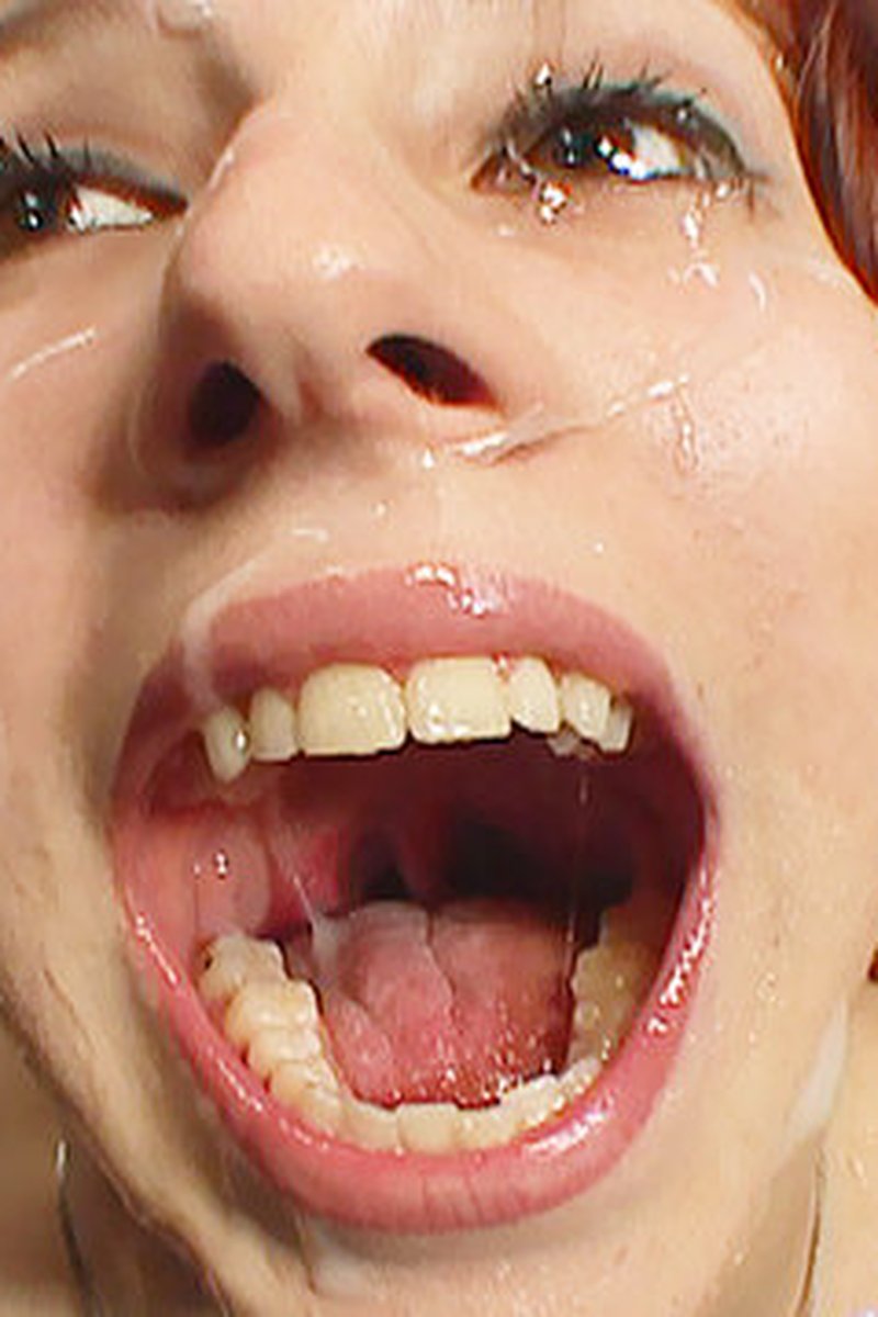 Maggie Star - Screenshot 1 of 4 - Blowjob