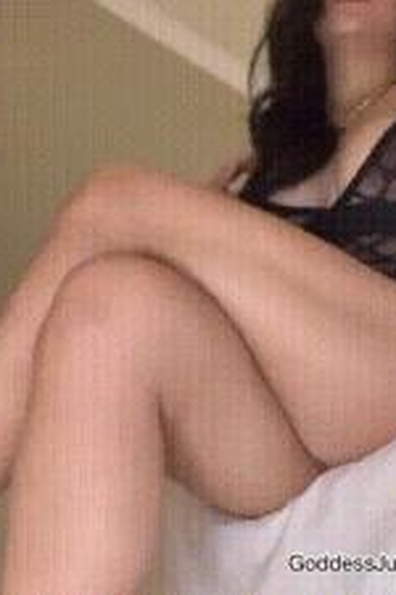 Tiny Dick With Loser Dna - Screenshot 1 of 4 - Asian