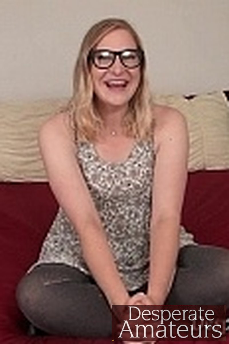 Rose 2 - Screenshot 1 of 4 - Blond Hair