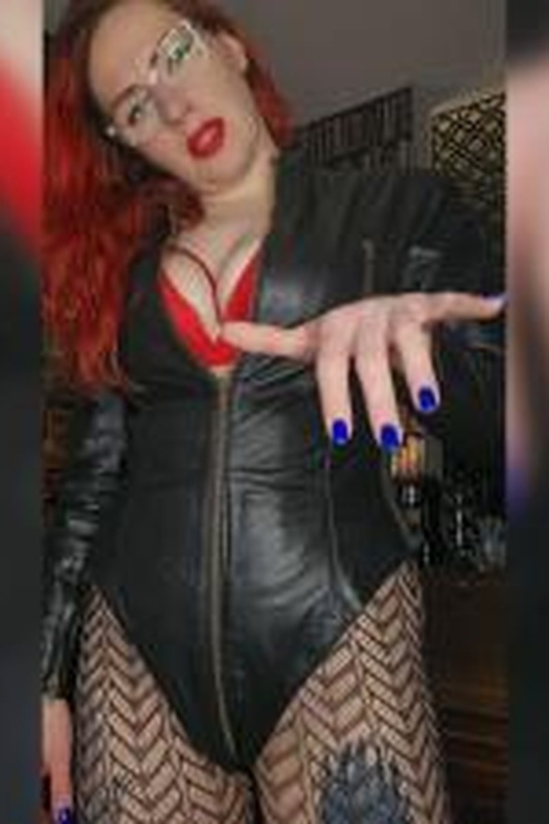 Leather D - Screenshot 1 of 4 - Boots