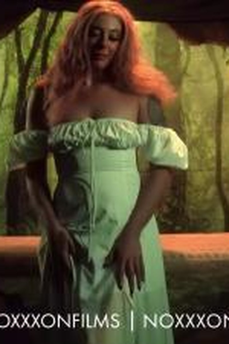 Roxy- Enchanted Forest - Screenshot 1 of 4 - All Sex
