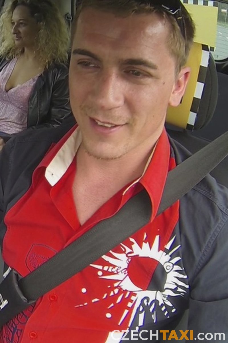 Gigantic Squirt - Screenshot 1 of 4 - Blond Hair
