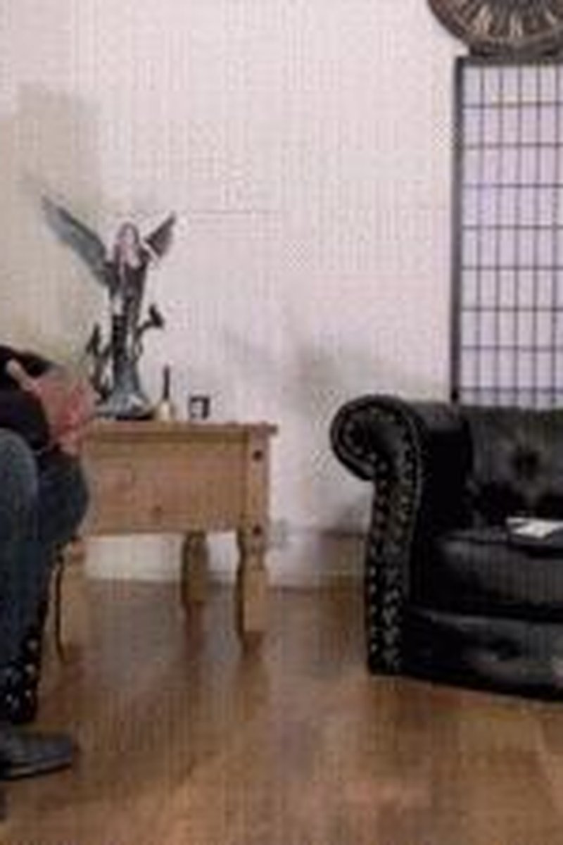The Interview - Screenshot 1 of 4 - CFNM