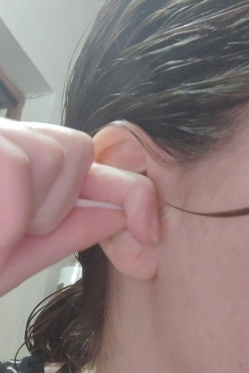 Ear Cleaning - Screenshot 1 of 4 - Adorable