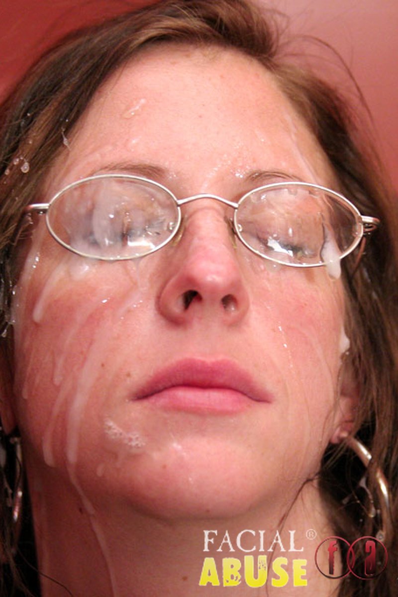 Elise - Screenshot 1 of 4 - Blowjob