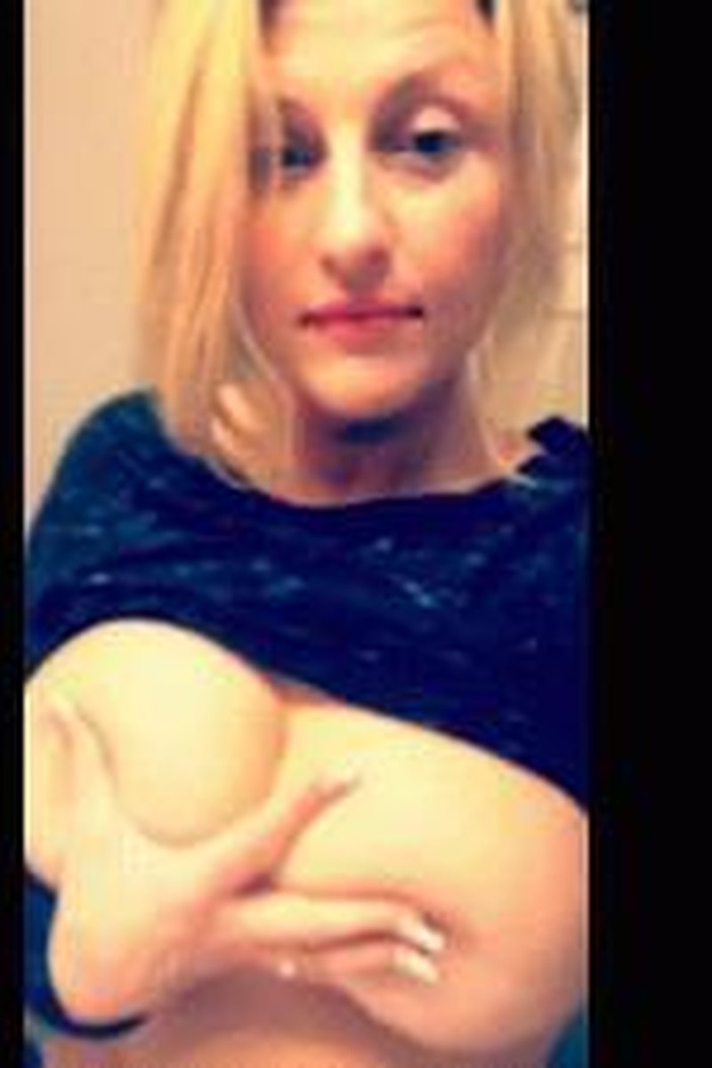 Boob Teasing - Screenshot 1 of 4 - Big Tits