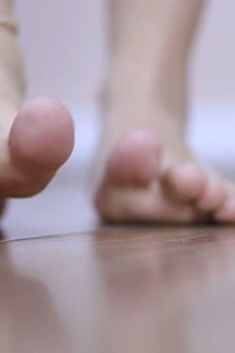 Gigantess - Screenshot 1 of 4 - Close Up