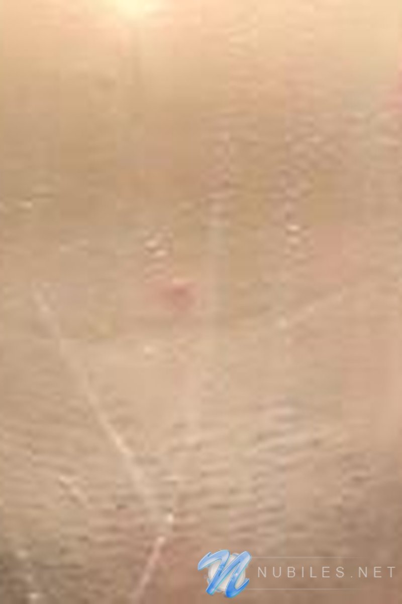 Showertime1 - Screenshot 1 of 4 - Brown Hair