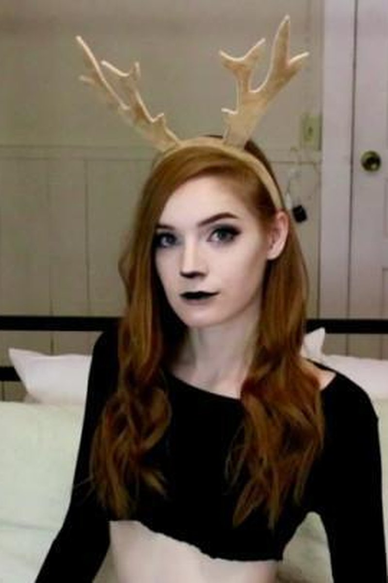 Reindeer Games - Screenshot 1 of 4 - Babes