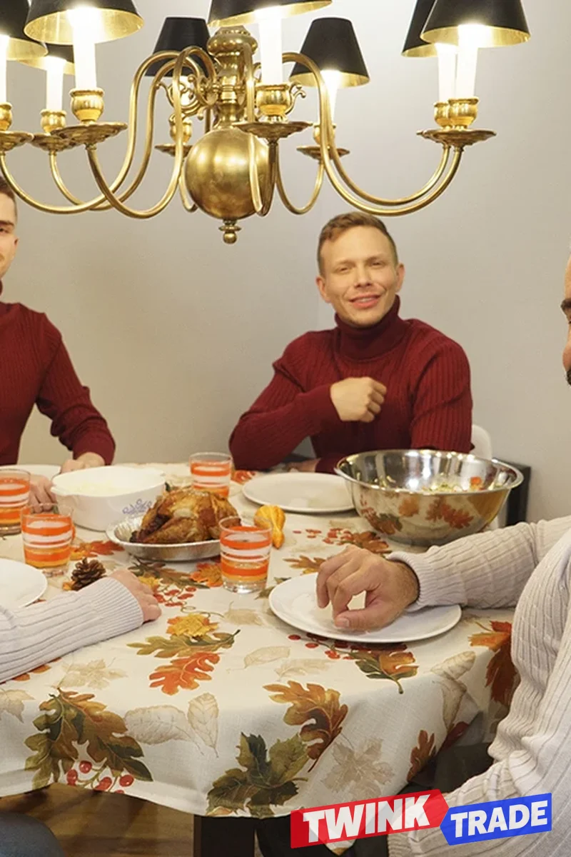 Two Grateful Twinks - Screenshot 1 of 4 - Pablo Cruz