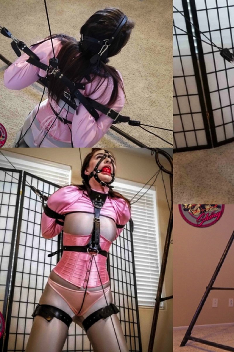 Kneeling Straightjacket Predicament - Screenshot 1 of 4 - Bondage