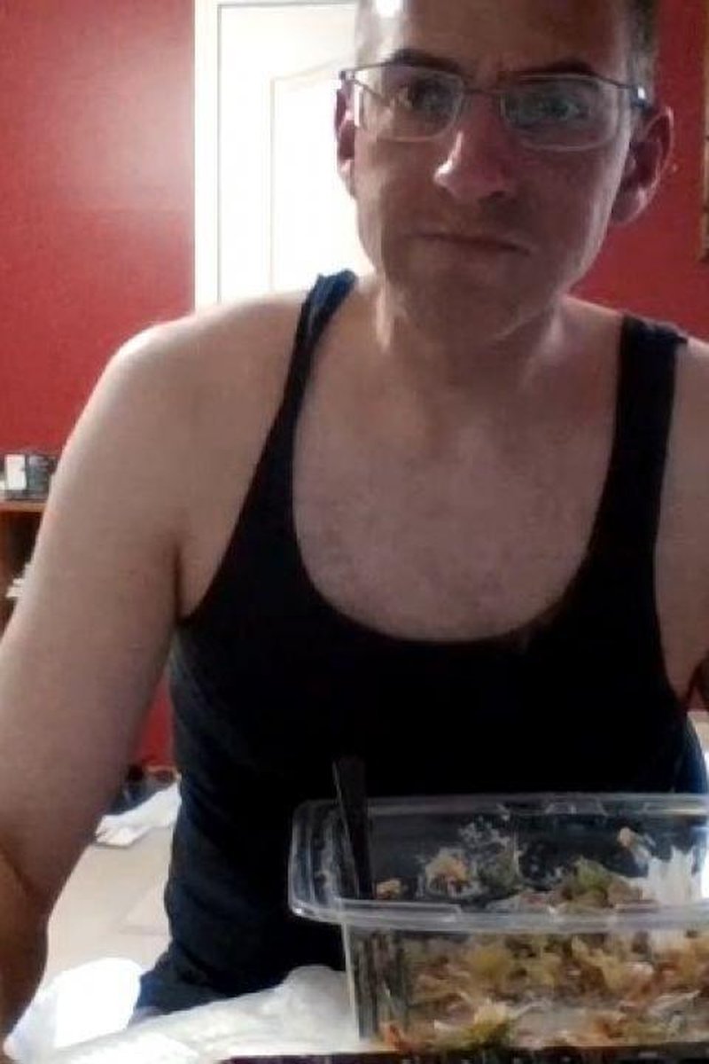Friday Dinner - Screenshot 1 of 4 - Clothed Sex