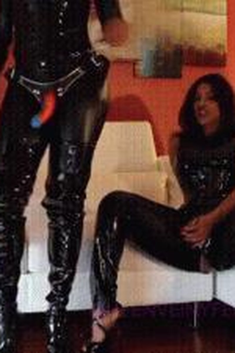 Get The Strap - Screenshot 1 of 4 - Ass Fetish