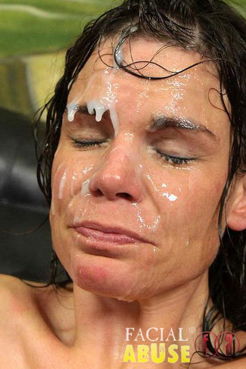 Molly Madison - Screenshot 1 of 4 - Blowjob