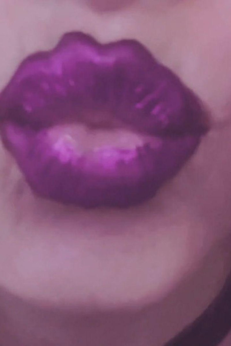 Midnight Lipstick - Screenshot 1 of 4 - Close Up