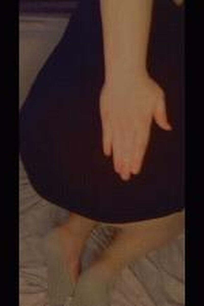 Ass Tease - Screenshot 1 of 4 - Amateur