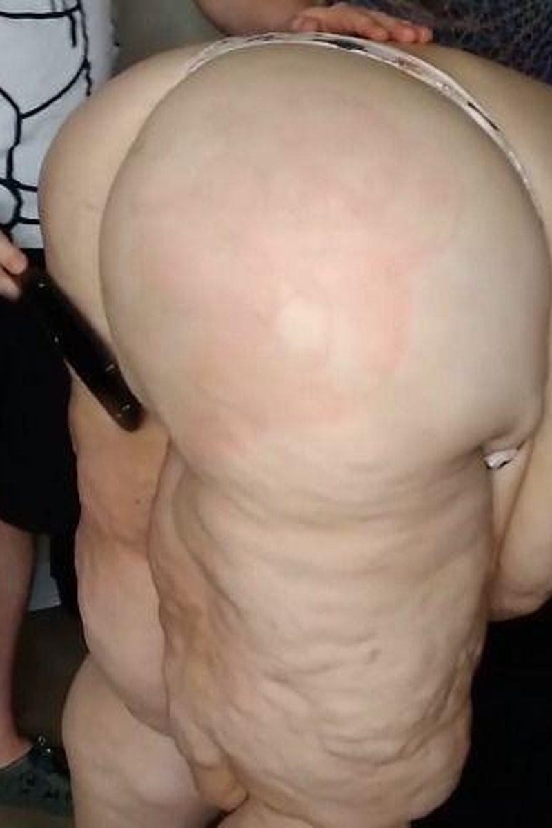 Getting Spanked & Fingered - Screenshot 1 of 4 - BBW