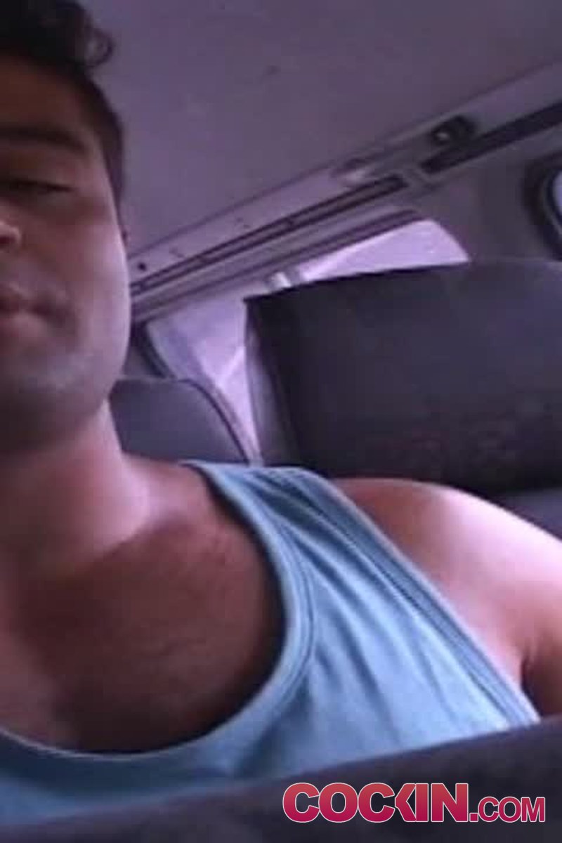 Getting Pumped Bareback 1 - Screenshot 1 of 4 - Gay