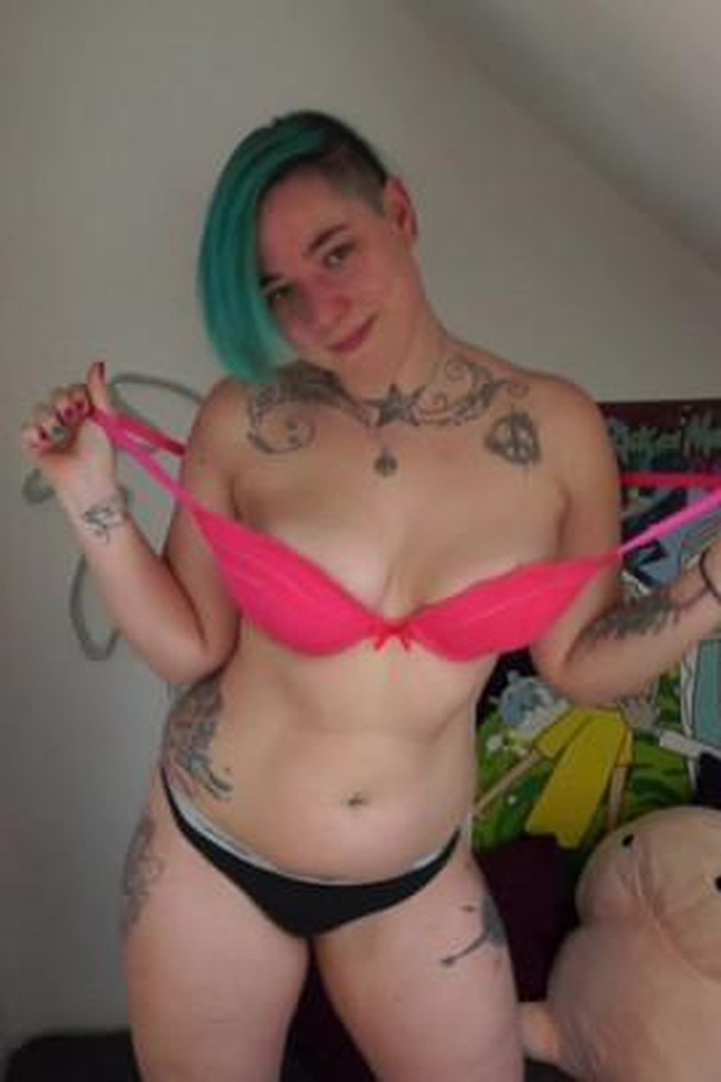 Twerking & Shaking - Screenshot 1 of 4 - Ass Fetish