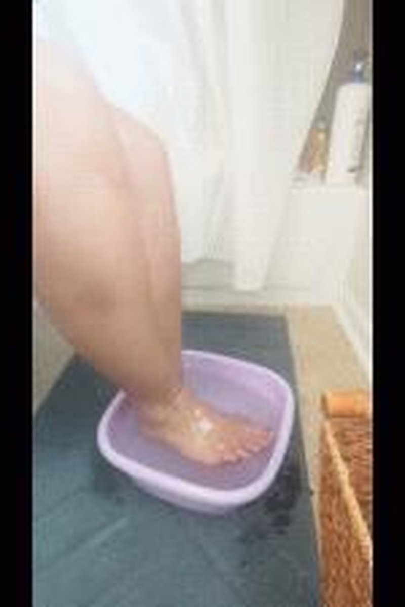 Callus Shaving - Screenshot 1 of 4 - Domination