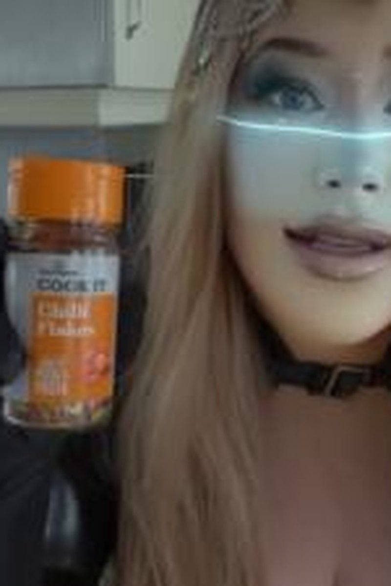Fembot Malfunction - Screenshot 1 of 4 - Bimbo