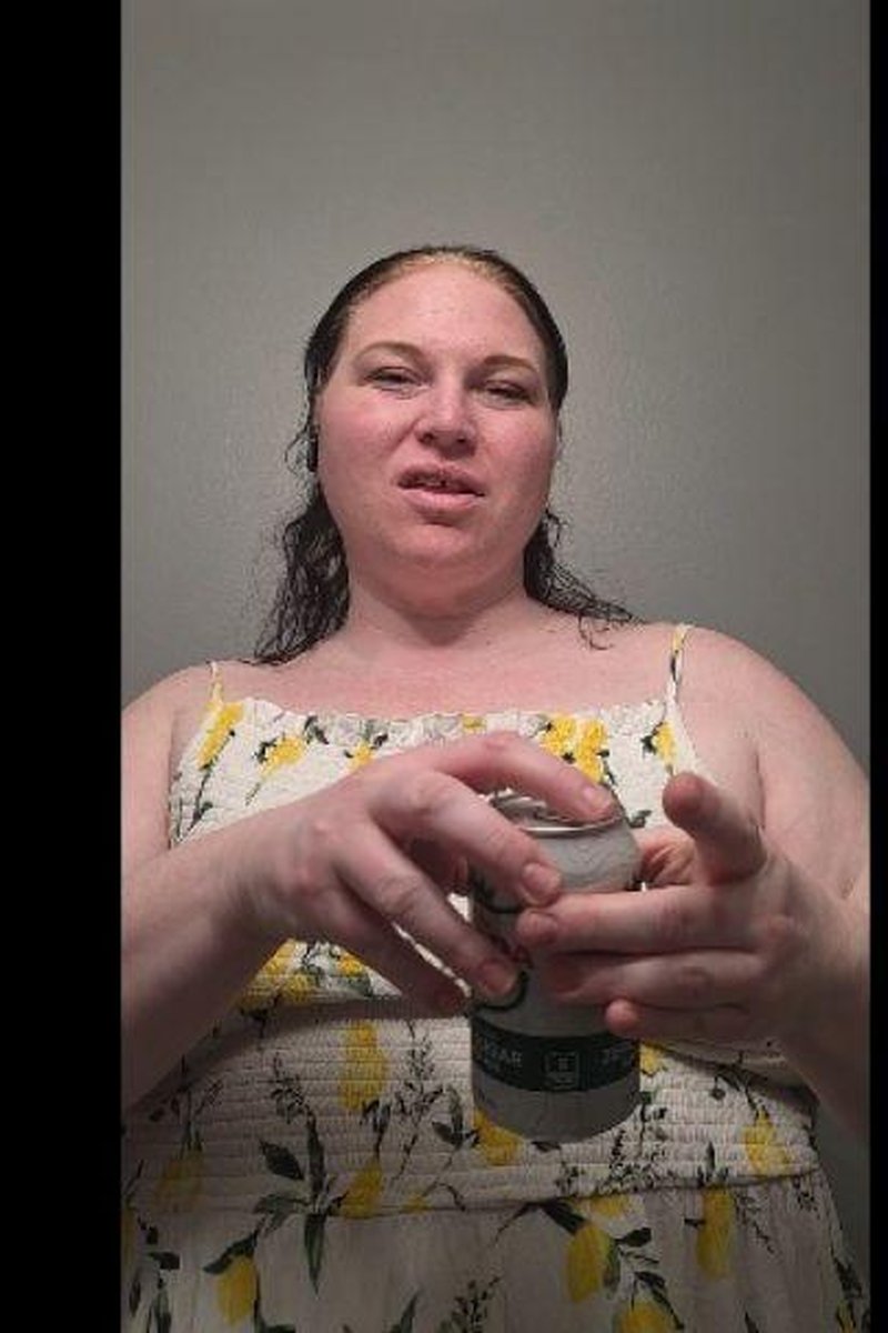 TP-manyvidsvelvetinesiren-belching-from-ginger-ale