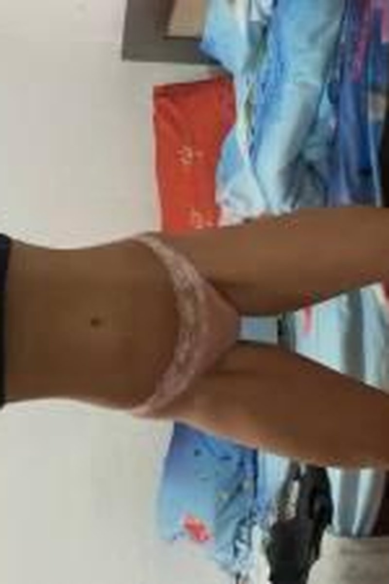 Abs And Hips - Screenshot 1 of 4 - Abs Fetish
