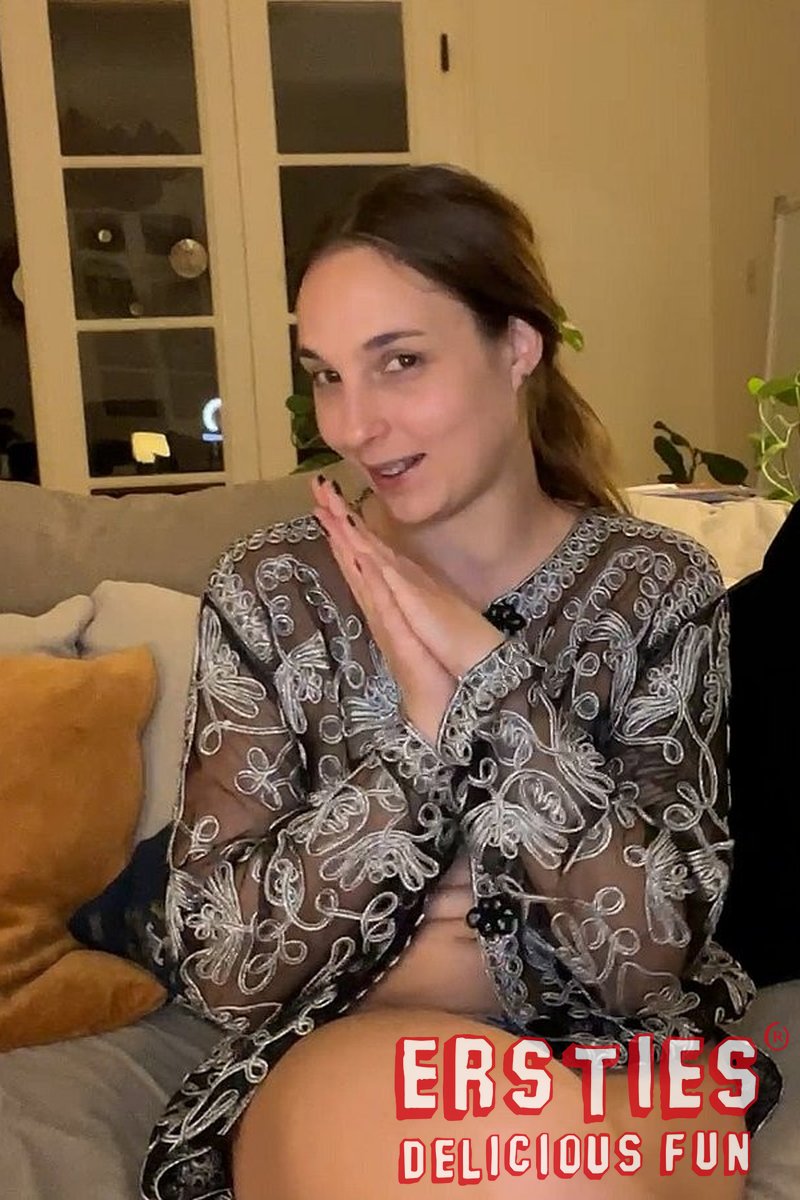 Playdate - Screenshot 1 of 4 - Brown Hair