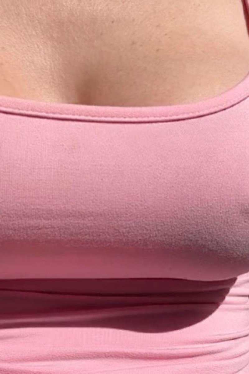Big Boobs Bouncing Session Outdoor - Screenshot 1 of 4 - Big Tits