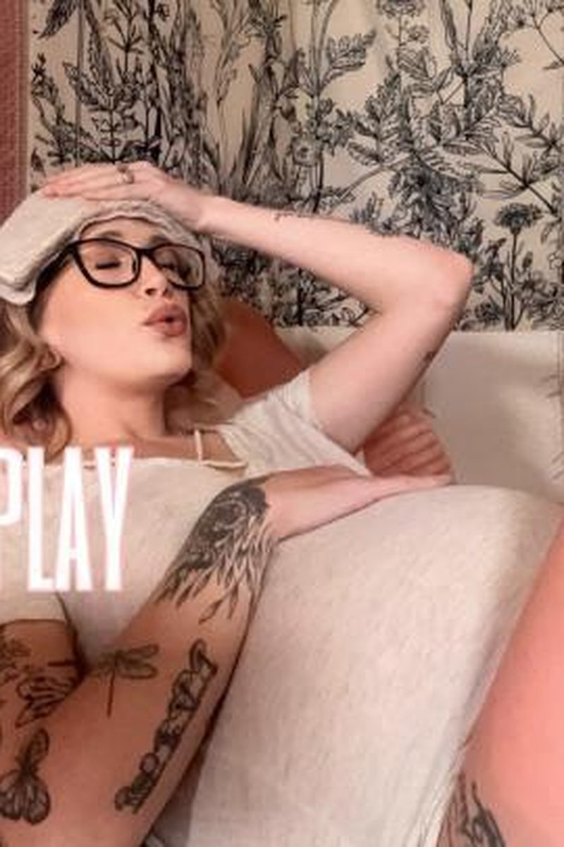 Birth Roleplay - Screenshot 1 of 4 - Belly Fetish