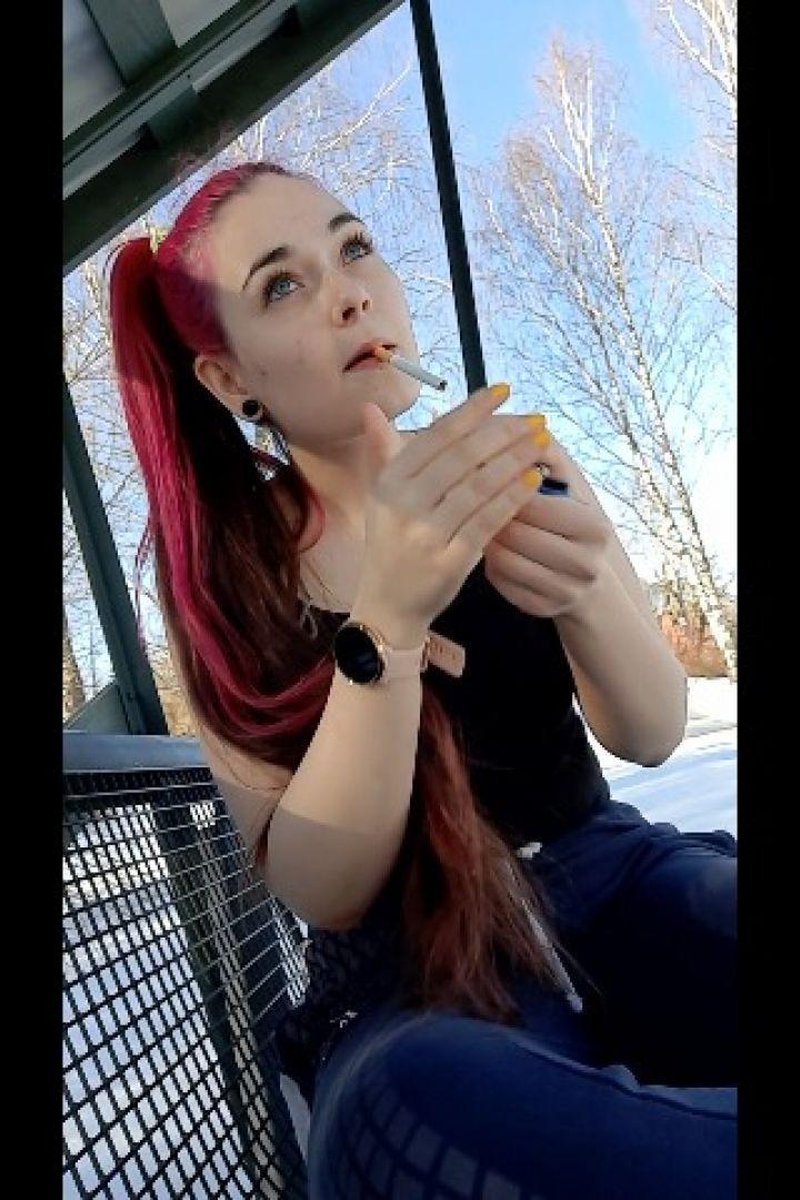 Smoking Outside - Screenshot 1 of 4 - Long Hair