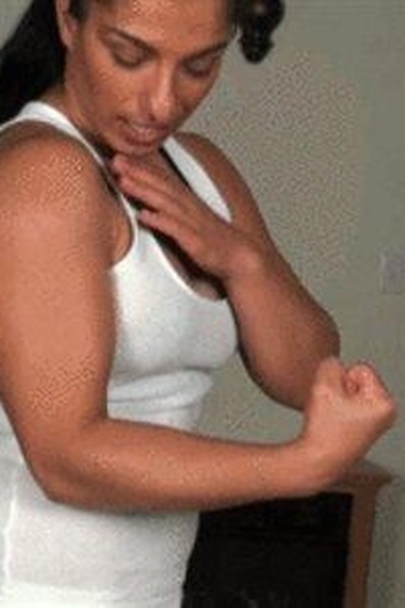 Bicep Flexing - M4V - Screenshot 1 of 4 - Muscular