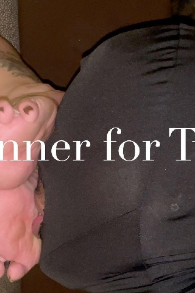 Dinner For Two - Screenshot 1 of 4 - Femdom