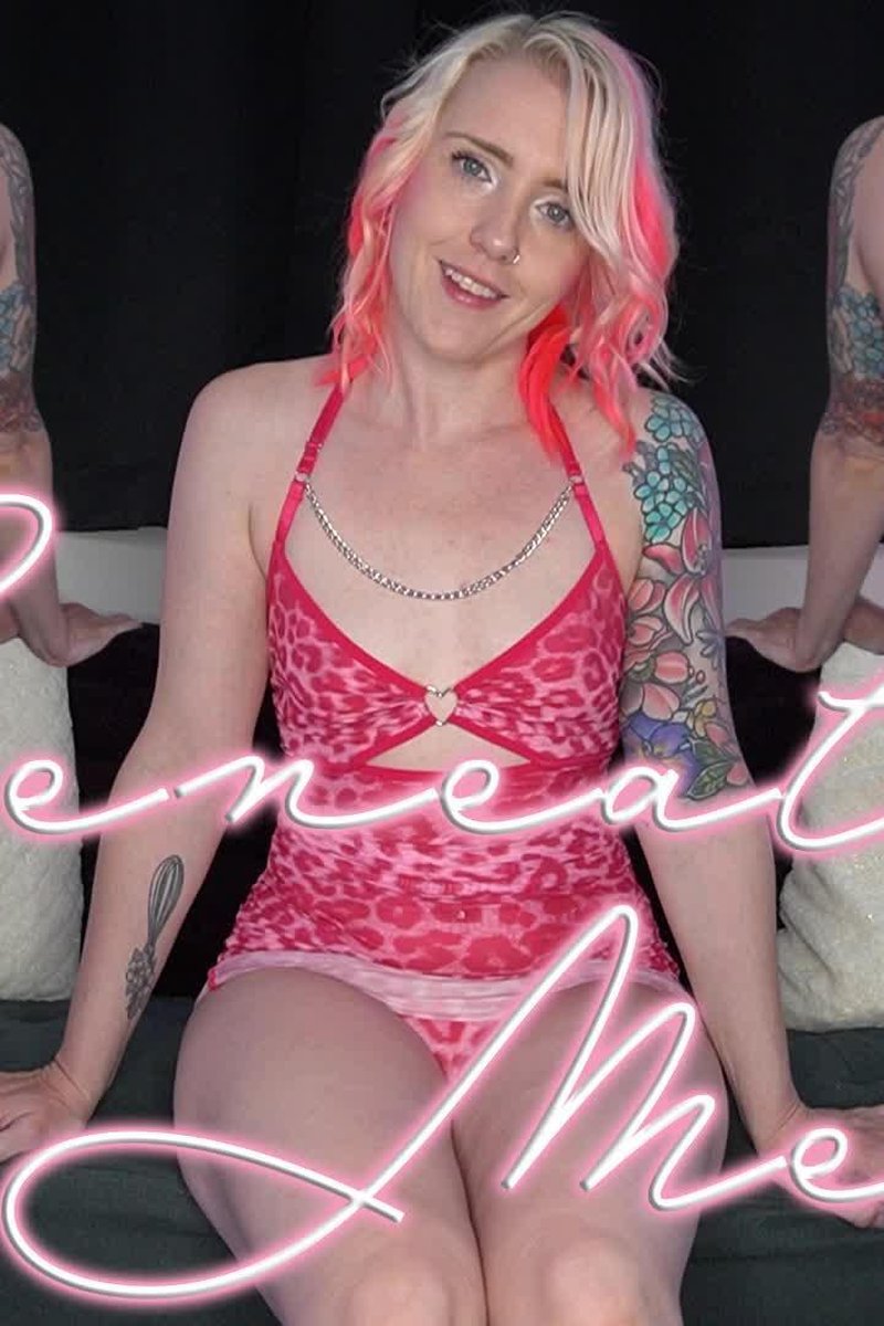 Beneath Me - Screenshot 1 of 4 - Ass Fetish