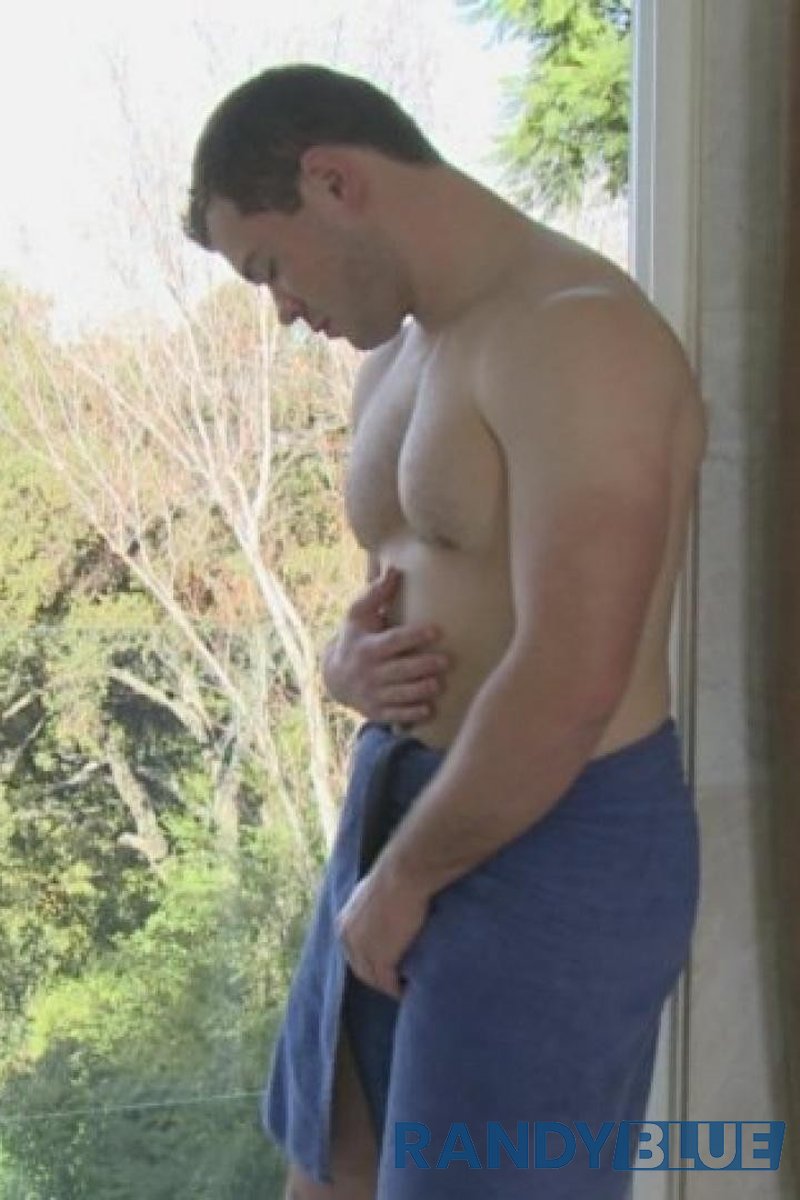 Clint Johnson - Screenshot 1 of 4 - Cacausian