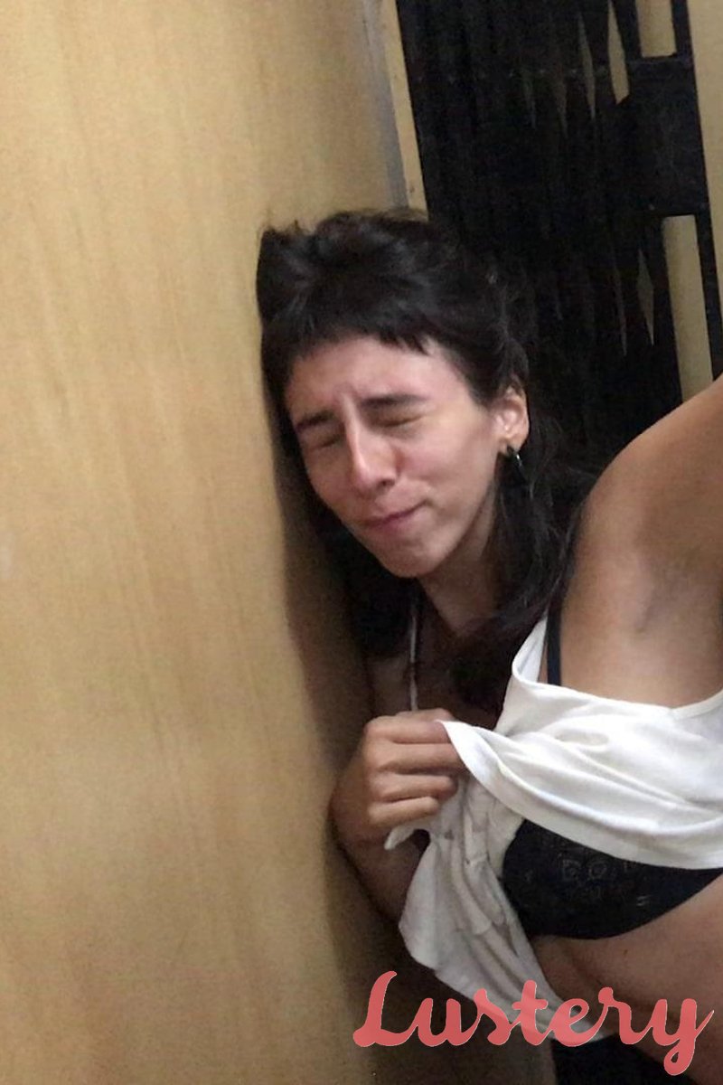 Going Up - Screenshot 1 of 4 - All Sex