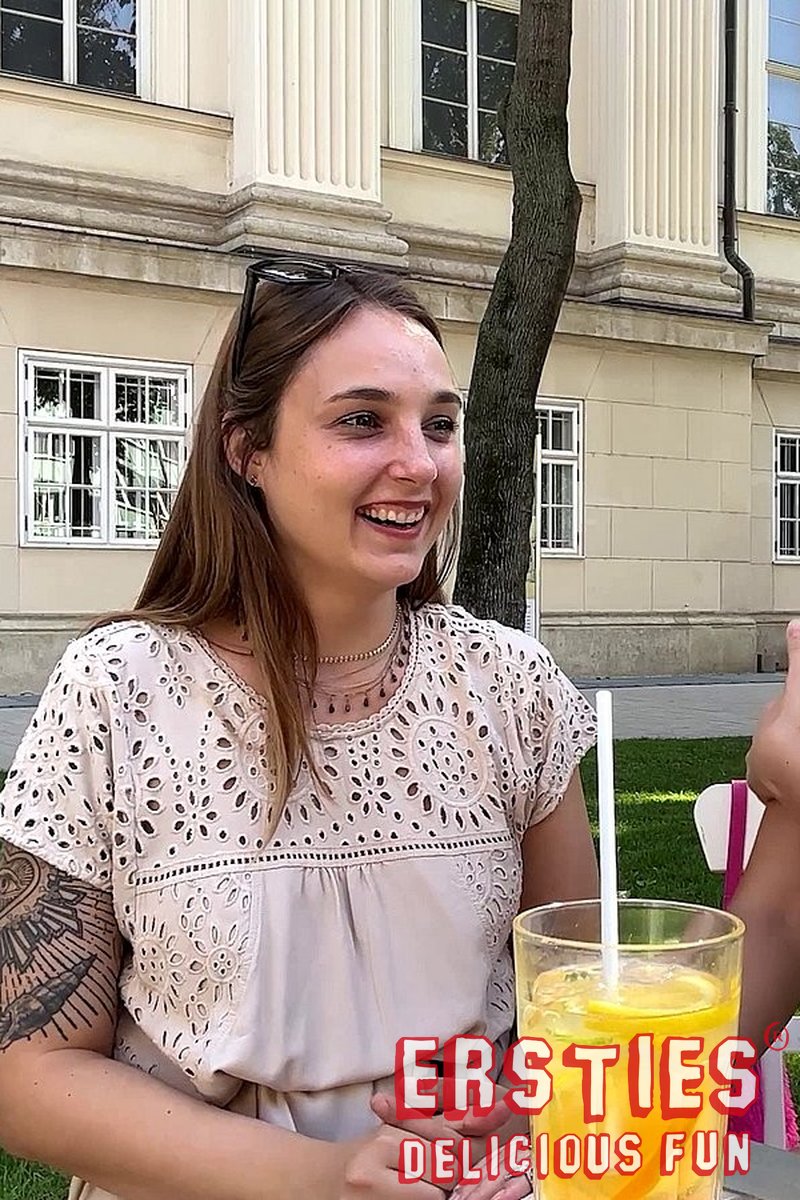 Vlog - Screenshot 1 of 4 - European