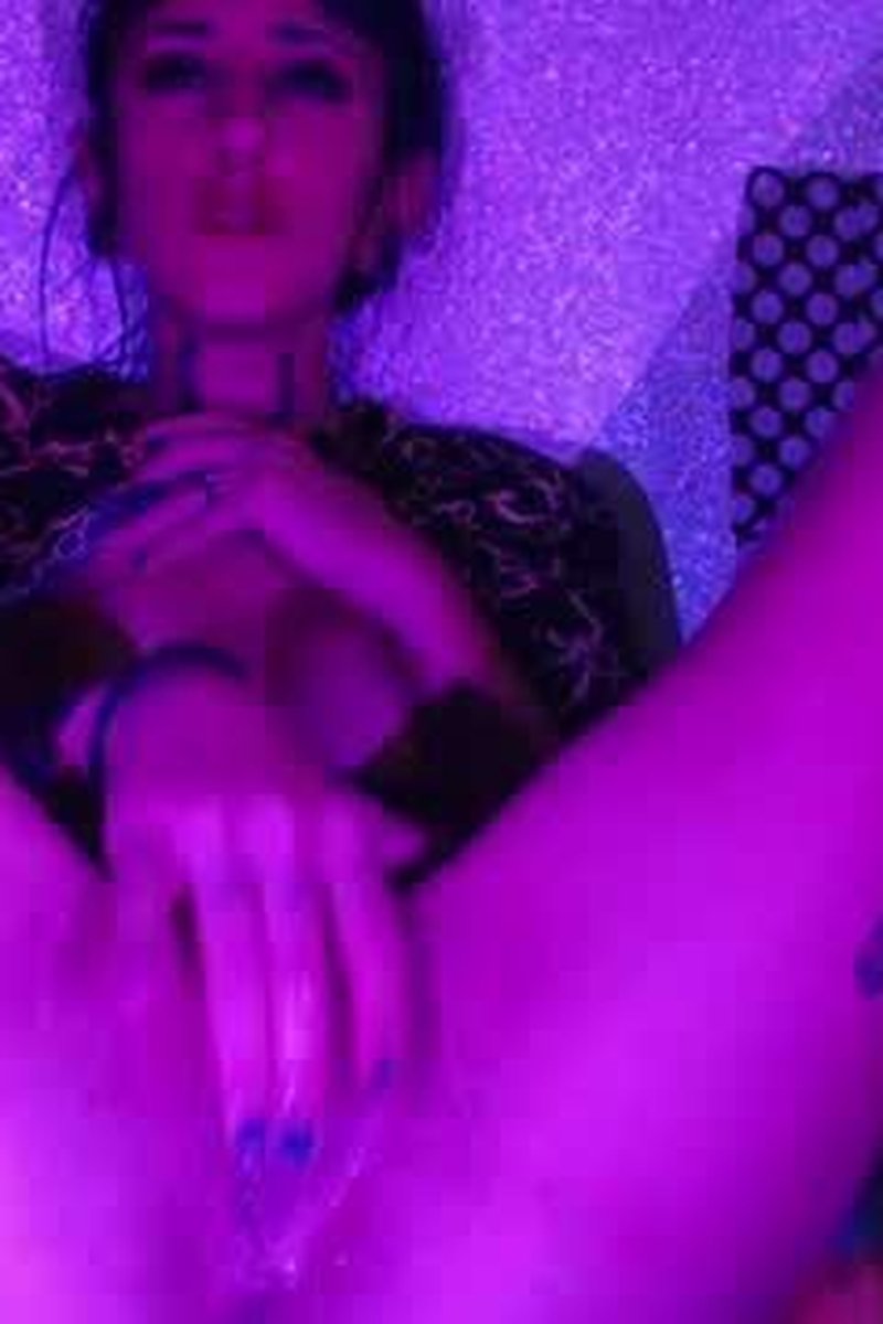 Anal Training - Screenshot 1 of 4 - Anal