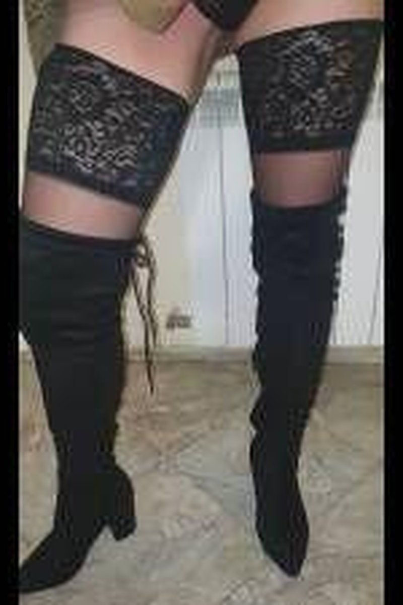 Upskirt! - Screenshot 1 of 4 - Cuckolding