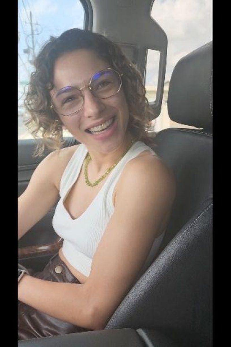 Dashybunny- Public Series- Car Fingering - Screenshot 1 of 4 - American