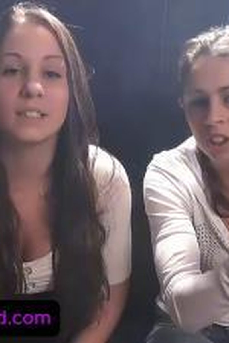 Tati And Nath Are Insulting You While Smoking - Screenshot 1 of 4 - Smoking
