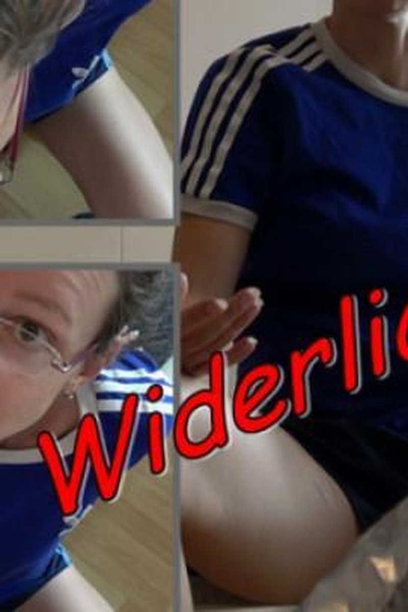 Disgusting Sperm - Screenshot 1 of 4 - Blowjob