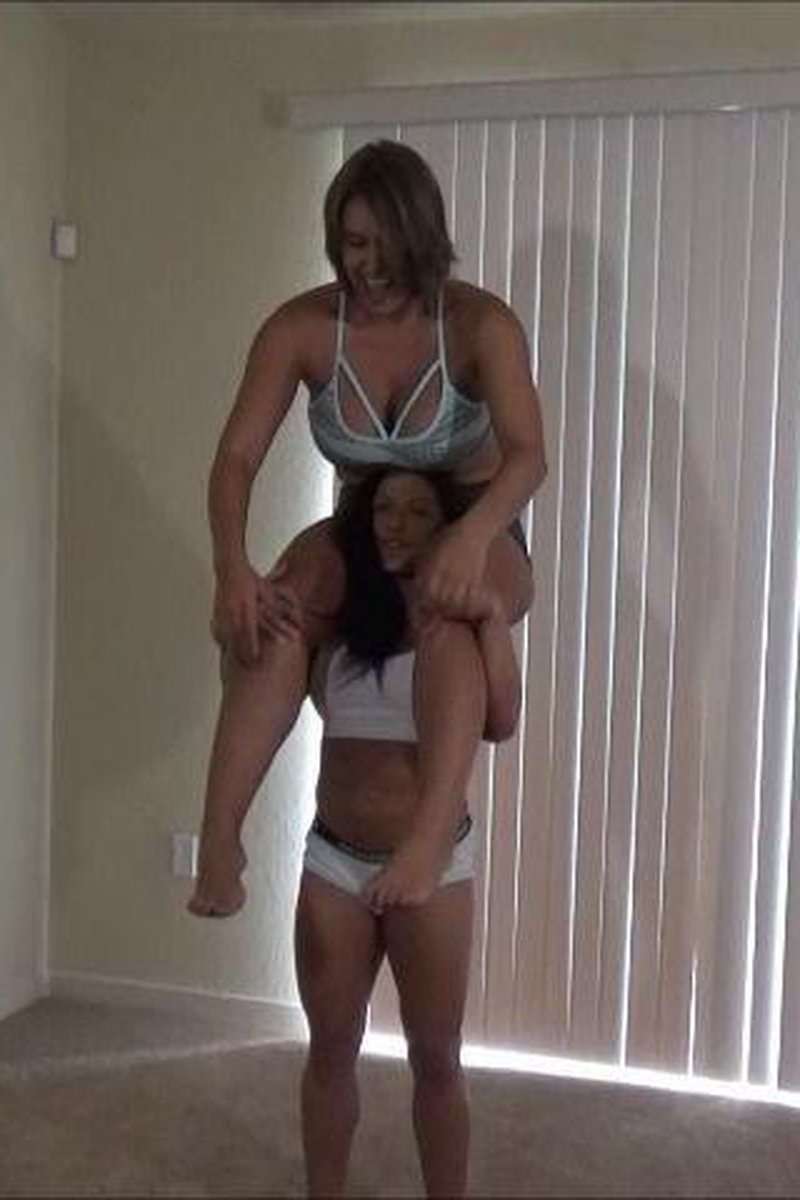 Shoulder Riding - Screenshot 1 of 4 - Big Ass