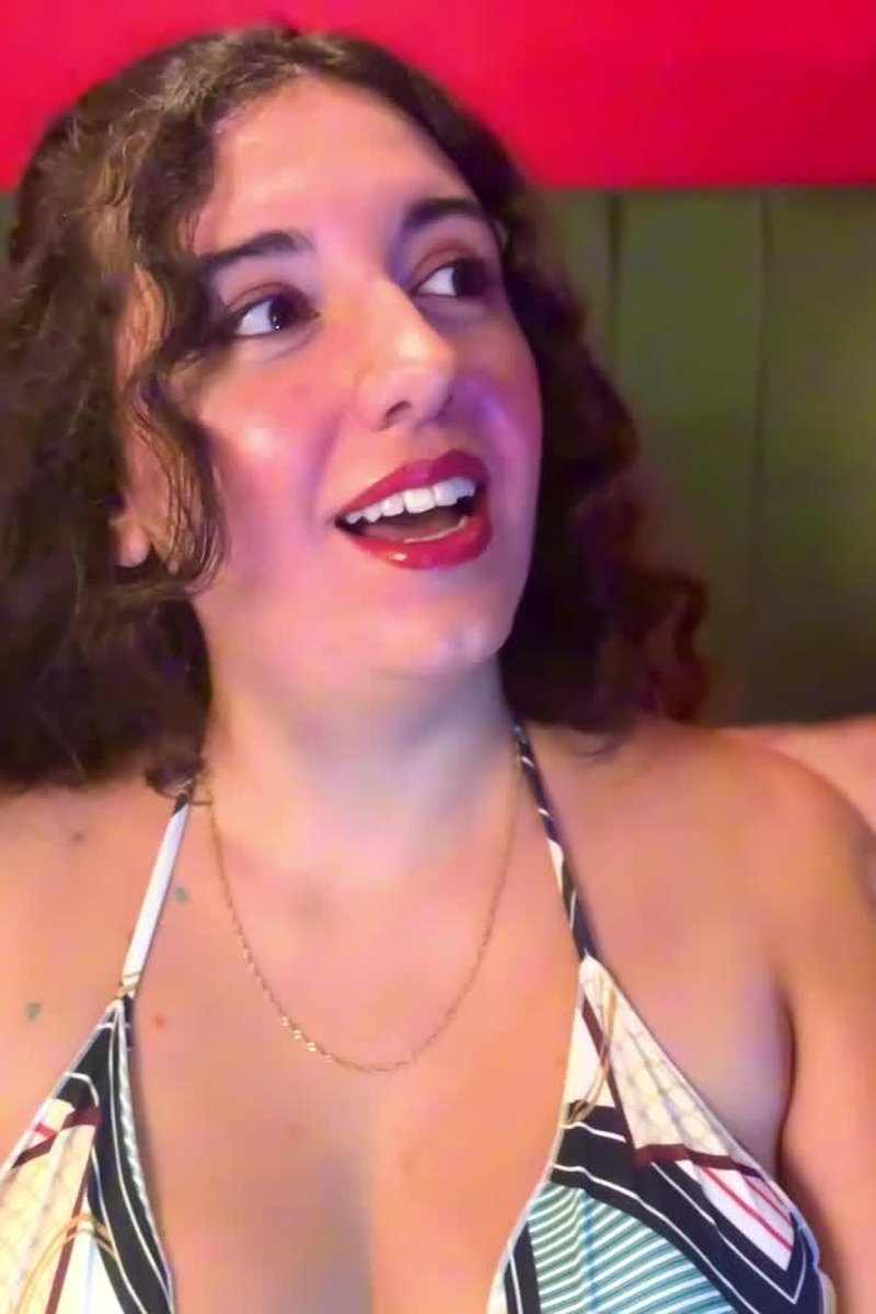 Straight Test: Makeout Session - Screenshot 1 of 4 - Bisexual
